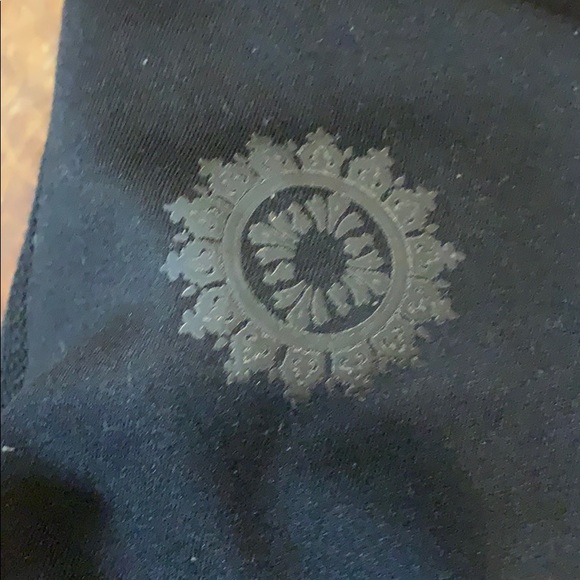 XL Black Sports Bra - Picture 4 of 6